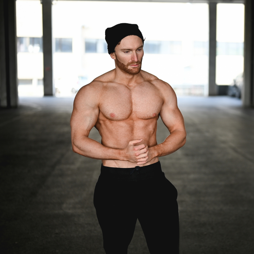 How to Bulk and Cut the Right Way, According to Fitness Pros