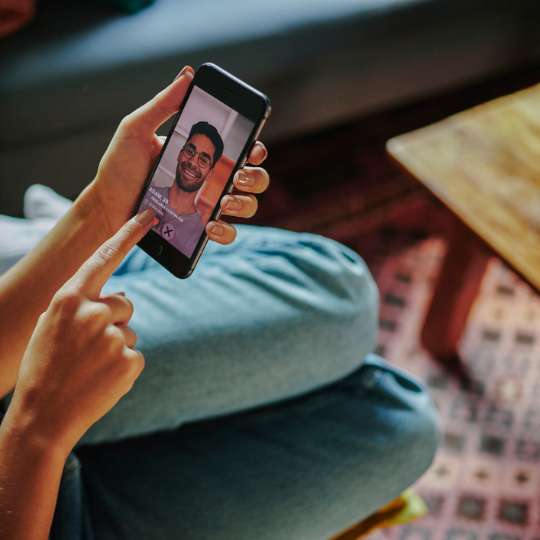 How Often Should You Update Your Dating App Profile?